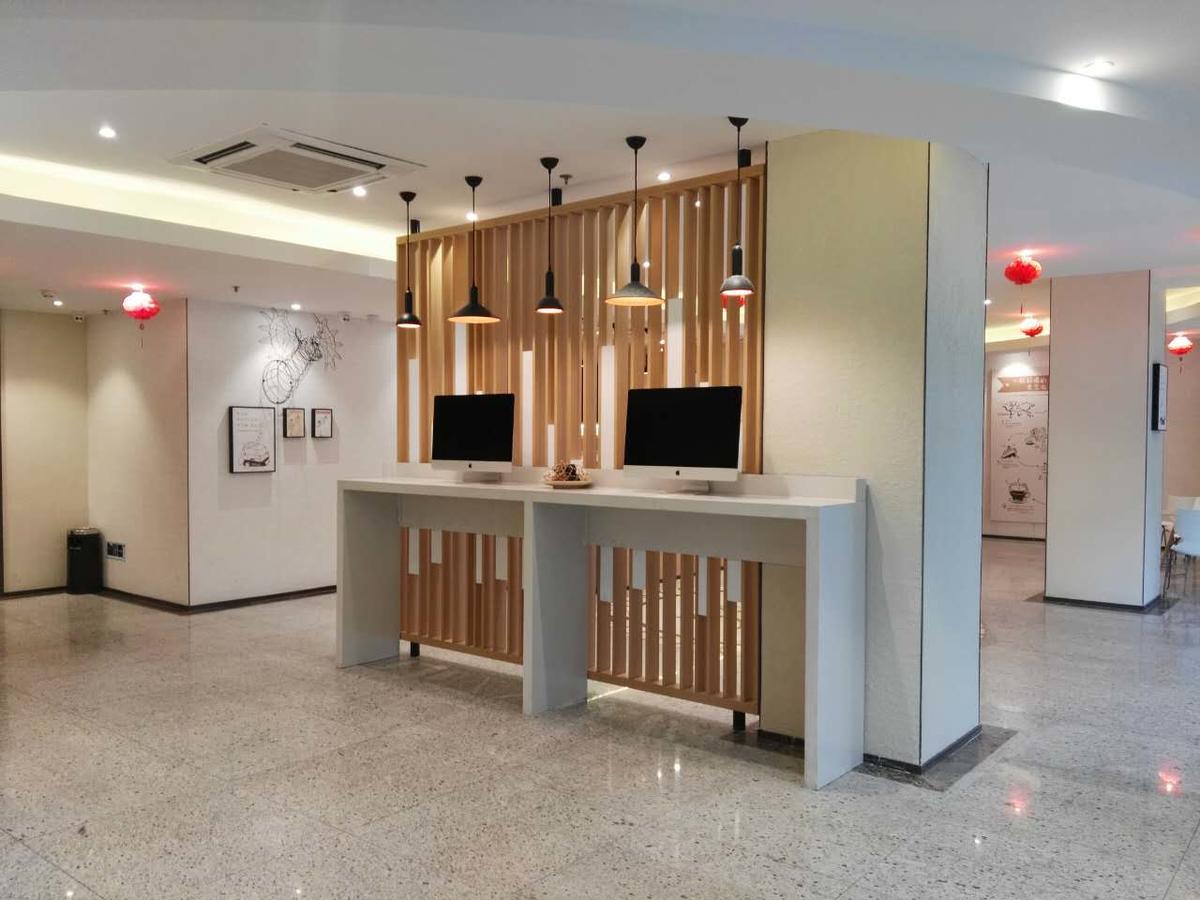 Hanting Hotel Tianjin Binjiang Road Exteriör bild